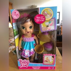 Baby Alive Teacup Surprise Baby Drinks Wets Babbles Giggles Bday Gift Set